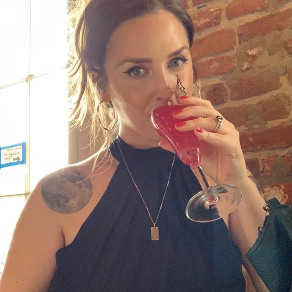 Meet your Posher, Kelsey - Picture 5 of 7